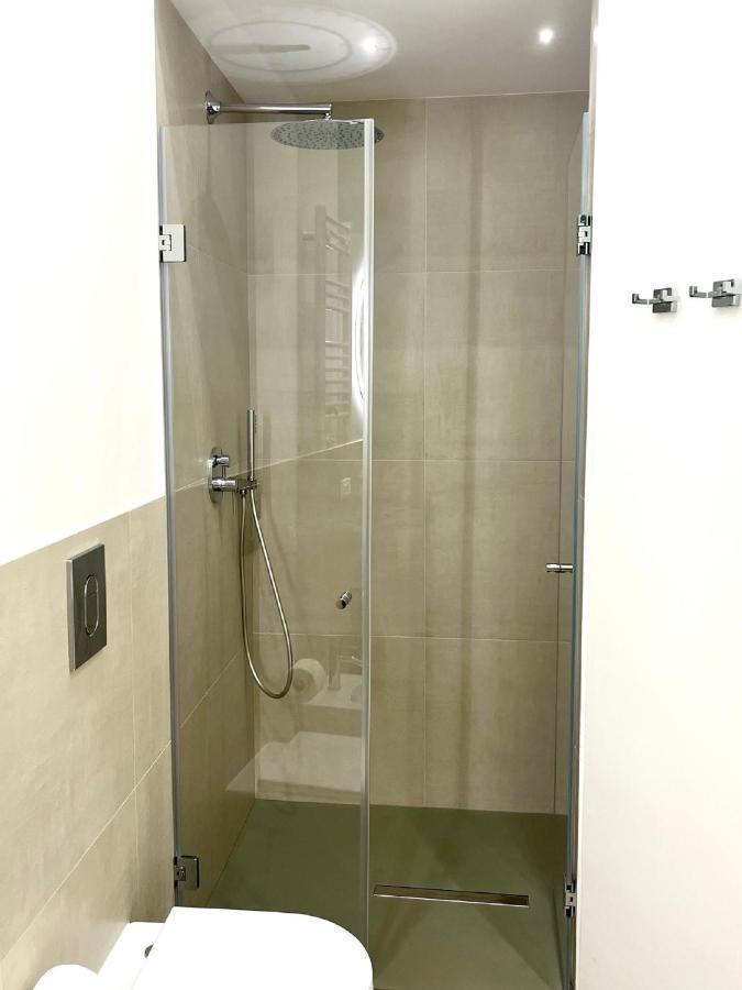 Sikelia Apartment Centro Palermo Luaran gambar